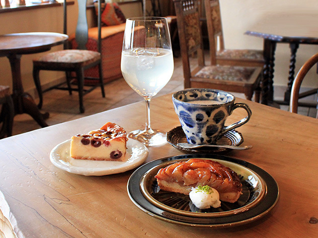 カフェ 金沢