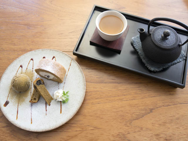古都金沢の四季折々の景色を楽しみながら ほうじ茶を堪能できるオシャレなカフェ うまいじ カフェ 古都美 カフェ 城下町犀川浅野川間 涌波エリア 金沢ラボ 古都金沢の四季折々の景色を楽しみながら ほうじ茶を堪能できるオシャレなカフェ うまいじ カフェ 古都美 カフェ 城下町犀川浅野川間 涌波エリア 金沢ラボ