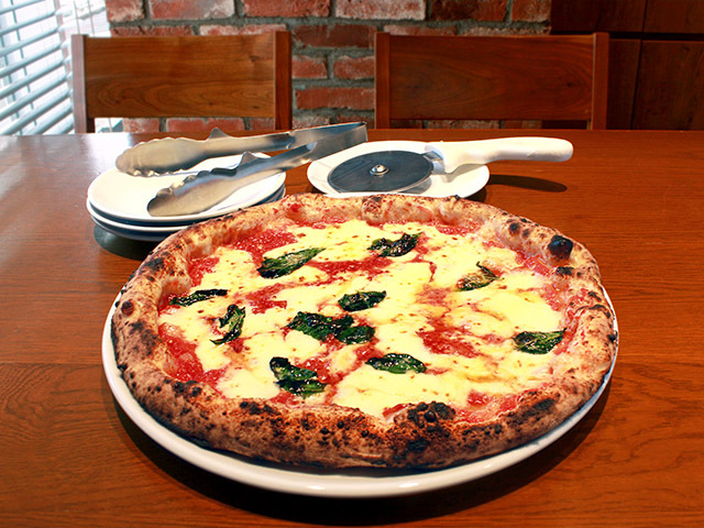 本場ナポリの味 職人が石窯で焼く本格マルゲリータ うまいじ ワールドグルメ特集 Pizzeria E Trattoria Da Take 片町きらら店 イタリアン パスタ ピザ 城下町犀川浅野川間 涌波エリア 金沢ラボ 本場ナポリの味 職人が石窯で焼く本格マルゲリータ うまいじ ワールドグルメ特集 Pizzeria E Trattoria Da Take 片町きらら店 イタリアン パスタ ピザ 城下町犀川浅野川間 涌波エリア 金沢ラボ