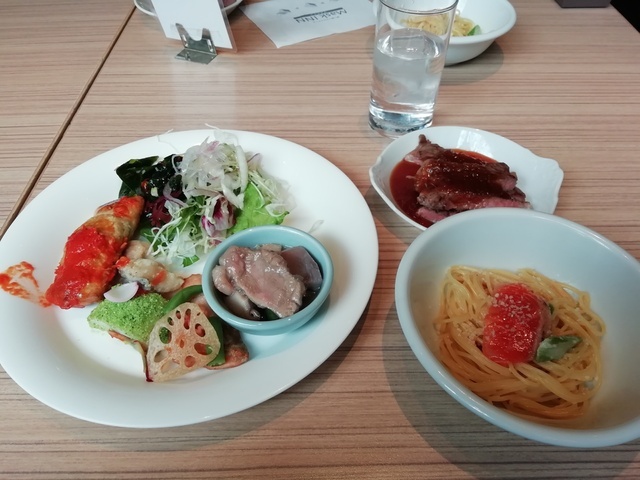 Cascade Dining ビュッフェ 城下町犀川浅野川間 涌波エリア 金沢ラボ Cascade Dining ビュッフェ 城下町犀川浅野川間 涌波エリア 金沢ラボ