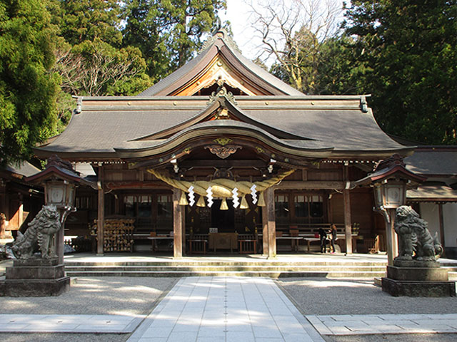 白山比咩神社